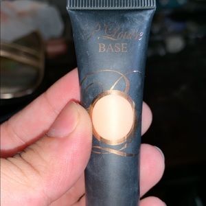 P.louise base in rumour 01